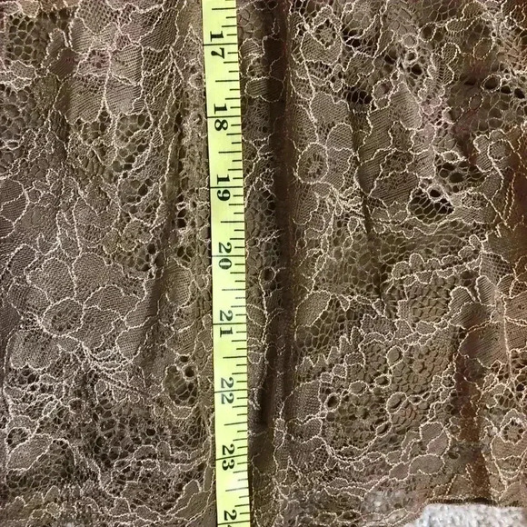 REISS Lace Midi Skirt - Picture 7 of 9